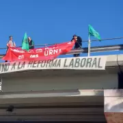 ATE desaf�a a Cornejo: denuncia inconstitucionalidad en reforma laboral