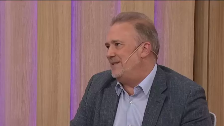 "Milei desconoce valores b�sicos de la democracia: tolerancia, di�logo,respeto por el otro, y la dignidad del que es distinto" (A. Gil Dom�nguez)