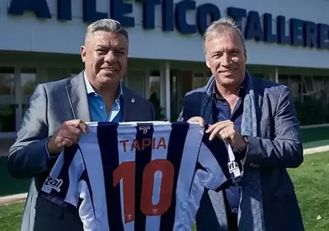 Fassi hizo las pases con Chiqui Tapia.
