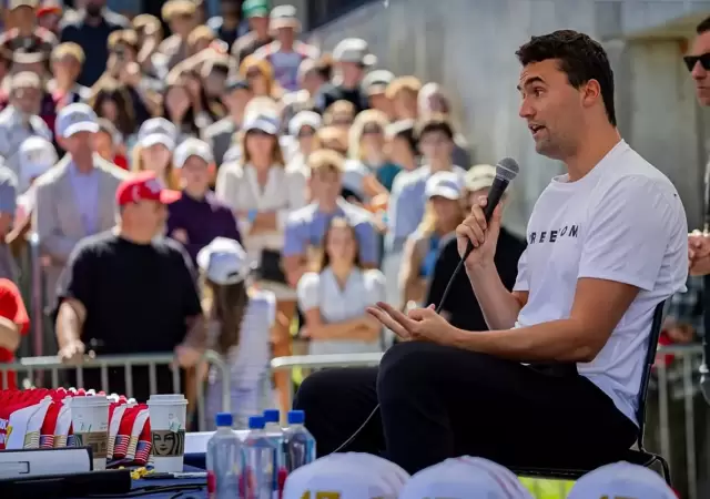 Charlie Kirk era un activista conservador.