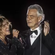 Andrea Bocelli y Karol G unieron sus voces en el Vaticano en el show global por la paz