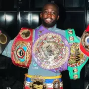 Adi�s al trono: Terence Crawford venci� a Canelo �lvarez y lo dej� sin sus t�tulos