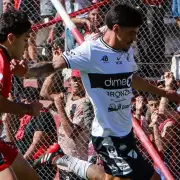 Deportivo Maipú no pudo con All Boys y su arquero Roberto Ramírez