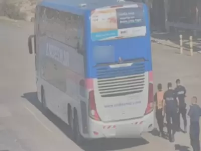 Familia rescatada en Mendoza/ Fuente: Captura de video