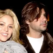 Shakira: el gesto de Antonio de la R�a para protegerla de Piqu�
