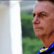 Jair Bolsonaro es hospitalizado de urgencia por severa crisis de hipo y v�mitos
