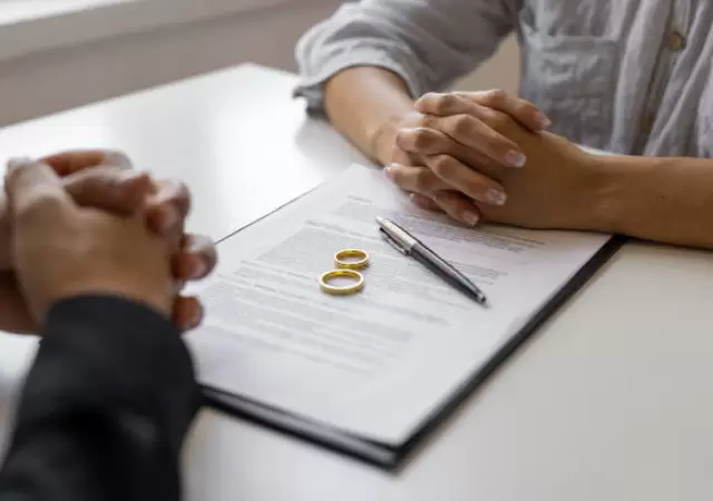 El divorcio en Argentina puede ser de acuerdo mutuo o de forma unilateral.