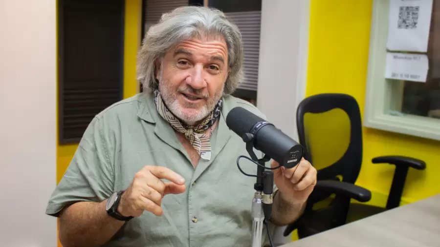 Jos� Luis Ram�n: �Diputado distinto o pol�tico fuera de serie?