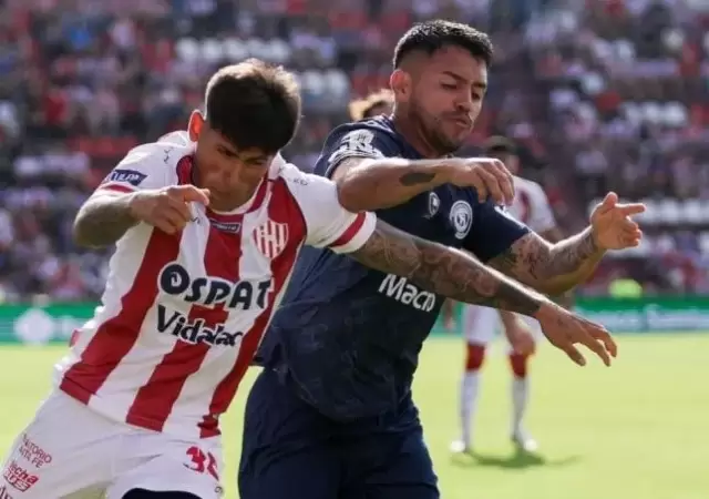 Uni�n e Independiente Rivadavia se midieron en el 15 de abril.