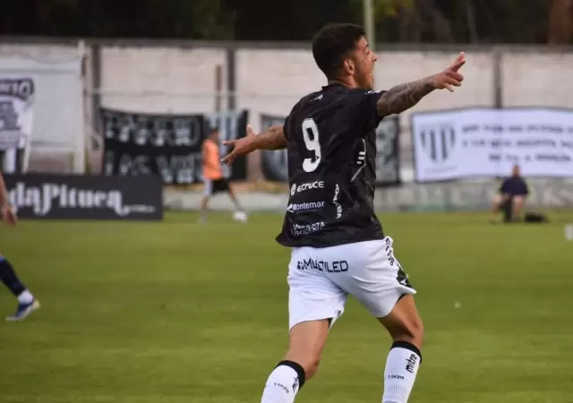 Gimnasia es l�der de su zona.