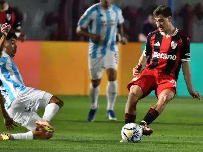 River cay� ante Atl�tico Tucum�n en un partido flojo. (Foto: web)