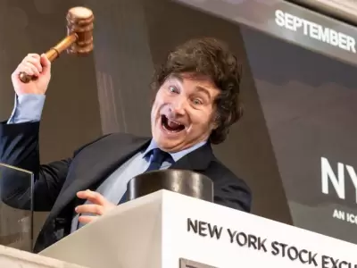 Cuando las acciones del presidente influyen en la pol�tica y econom�a. /