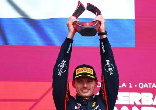 Max Verstappen se qued� con la carrera del  Gran Premio de Azerbaiy�n
