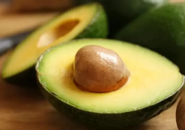 Pisada o en rodajas, la palta es un excelente acompa�ante de las comidas