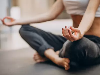 Descubre c�mo el yoga transforma tu bienestar integral.