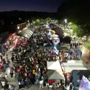 Semana del Estudiante en Maip�: inauguran muestra por los 40 a�os de los Kioscos