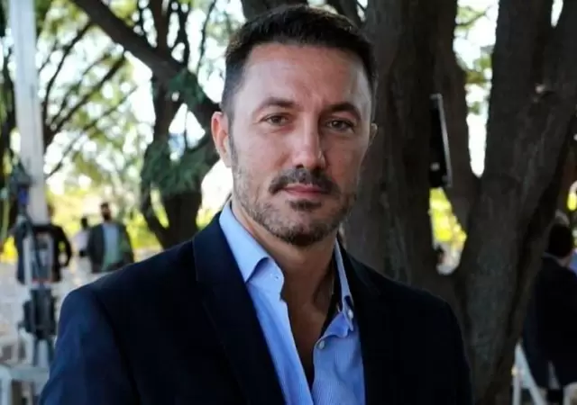 Luis Petri se�al� que "el esfuerzo de los argentinos empieza a dar frutos", destacando que "nuestro pa�s est� cambiando para siempre".