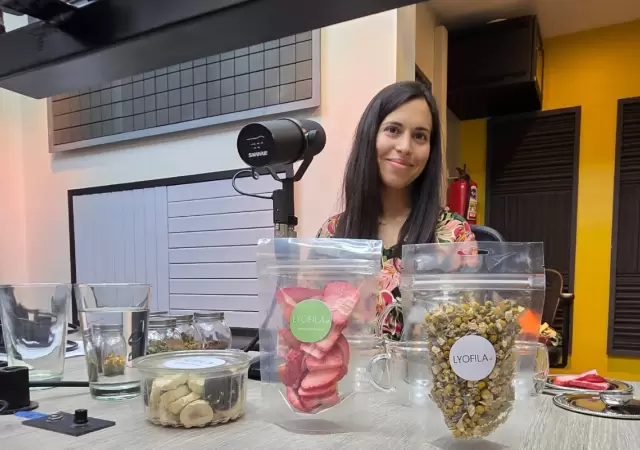 Carolina Torres  visit� los estudios de Ciudadano.news para contar su experiencia al frente de Lyofila.
