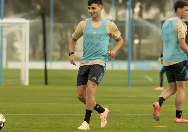 El plantel del Sub 20 viaj� por la tarde a Chile