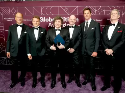 La gala patrocinada por el Atlantic Council tuvo la presencia de figuras de la talla del presidente Macron y el multimillonario Jeff Bezos.