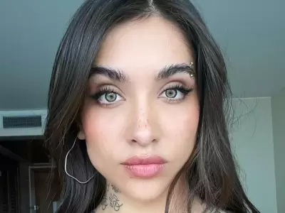 Mar�a Becerra y famosas reclaman justicia por triple femicidio en Argentina.