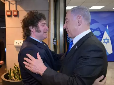 El presidente argentino es uno de los pocos aliados incondicionales que sigue apoyando la gesti�n del primer ministro.