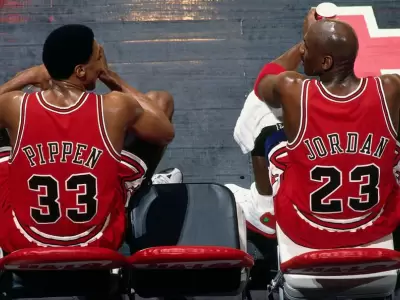 Pippen y ese contrato que lo tuvo a maltraer, a pesar de ser el mejor socio de Jordan.