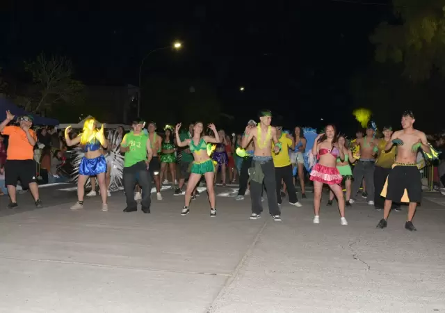 Far�ndula Estudiantil de Lavalle/ Fuente: Prensa Lavalle