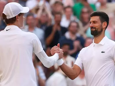 Sinner y Djokovic, glorias del tenis mundial