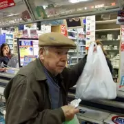 Descuentos para jubilados: el nuevo plan del Gobierno que promete alivio en las compras
