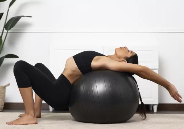 Pelota de yoga y m�s: secretos para una pr�ctica m�s efectiva.