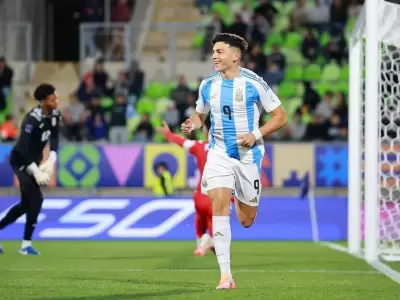 El pibe Sarco, figura del Sub 20