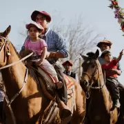 La fiesta en el desierto de Mendoza que todos esperan: 3 d�as de fogones, gauchos y devoci�n en Lavalle