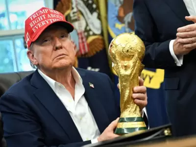 Donald Trump tom� una pol�mica decisi�n que retumba en la FIFA.