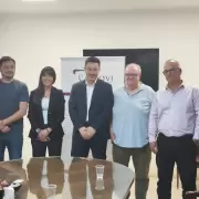 Luis Petri con ACOVI: propone transformar la vitivinicultura en una "plataforma exportadora"