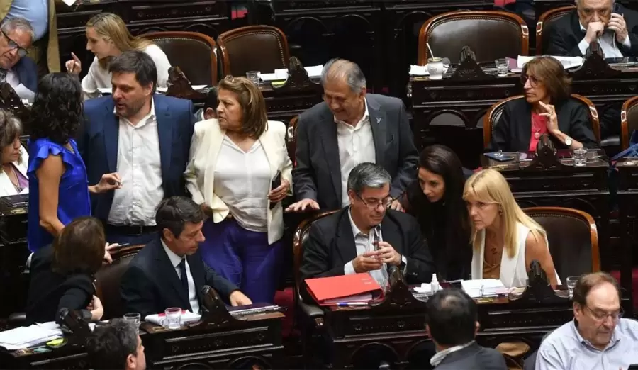 La oposici�n sale con la suya