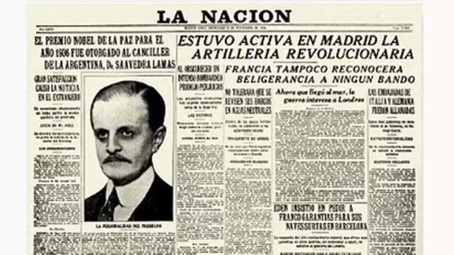 Portada del diario La Naci�n, con la noticia del Premio Nobel a Carlos Saavedra Lamas.