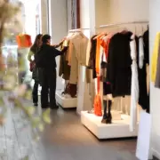 Consumo asfixiado: sin política económica de fomento al comercio e impuestos galopantes