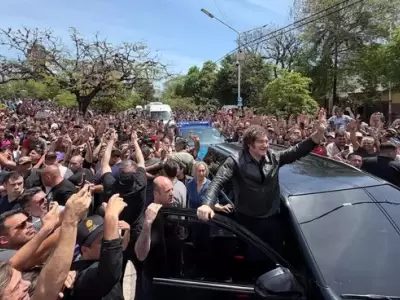 El presidente Javier Milei fue recibido por una multitud en Chaco/ Fuente: Captura de video