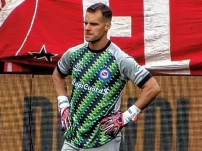 Diego Ruso Rodr�guez sufri� una grav�sima lesi�n en la rodilla/ Fuente: X