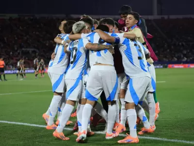 �A Semifinales! Argentina venci� a M�xico 2-0 y va contra Colombia