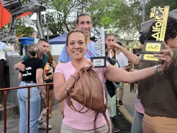 El alfajor ganador tiene relleno de chirimoya alegre/ Fuente: Instagram Festival del Alfajor