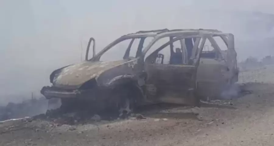 El Toyota Corolla del remisero fue encontrado incendiado/ Fuente: X