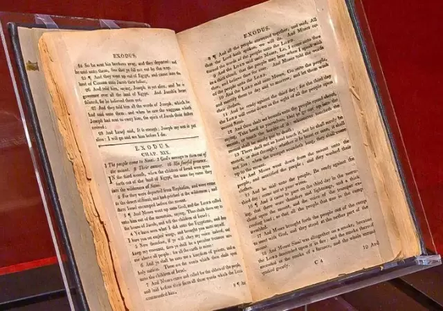 La "Biblia de los Esclavos". De ella quedan solamente dos ejemplares en todo el mundo.