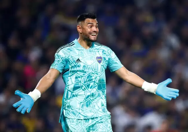 "Chiquito" Romero jugar� en Argentinos Juniors y podr� participar en el Clausura.