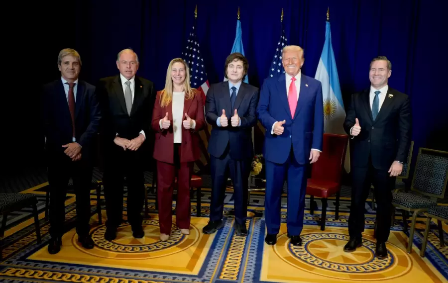 La delegaci�n argentina con Donald Trump
