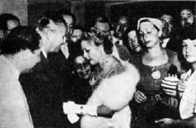 Visita de Mary Pickford en el festival.