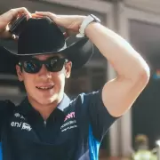 Colapinto encendi� a los argentinos con un gui�o hist�rico que revive una �pica gesta de Fangio