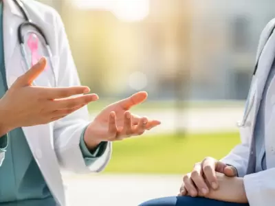 Profesionales de la salud realizaron actividades en el marco del "Octubre Rosa".