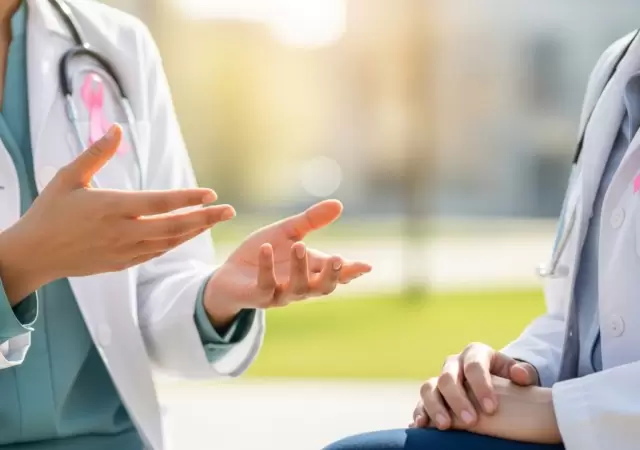 Profesionales de la salud realizaron actividades en el marco del "Octubre Rosa".
